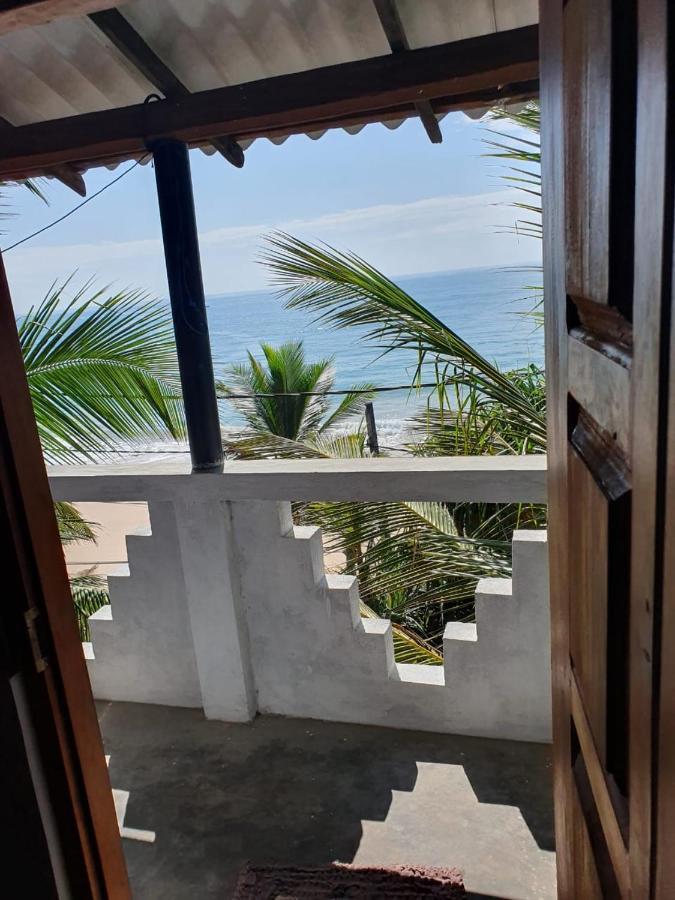 Chandi Gaya Beach Guesthouse Tangalle Exteriör bild