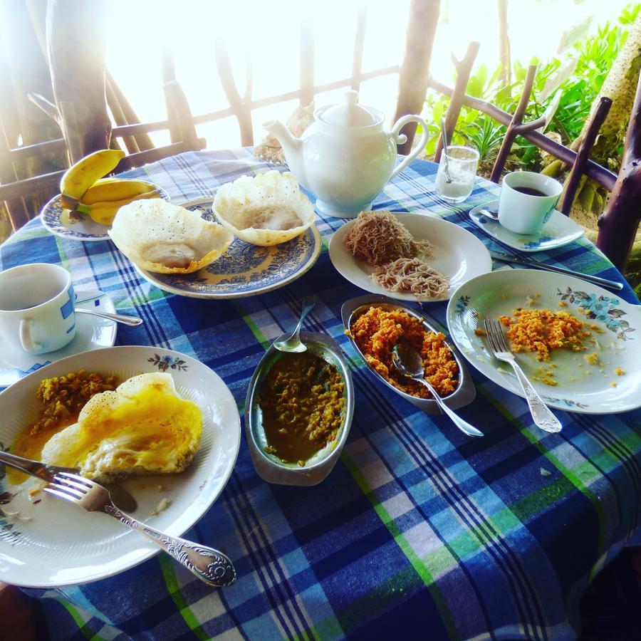 Chandi Gaya Beach Guesthouse Tangalle Exteriör bild